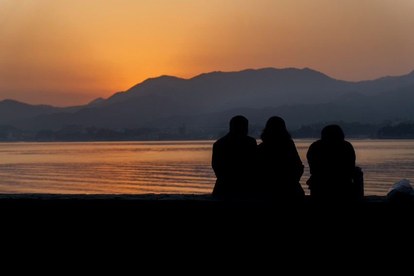 Free to use under the Unsplash License. Courtesy of Aaron Katz.